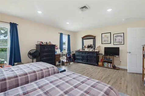 33 Sandcastle Drive Ormond Beach FL 32176