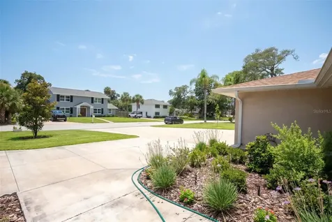 33 Sandcastle Drive Ormond Beach FL 32176