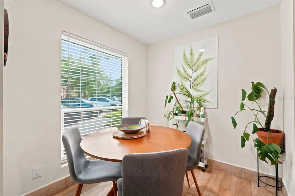 8642 Mallard Reserve Drive Tampa FL 33614