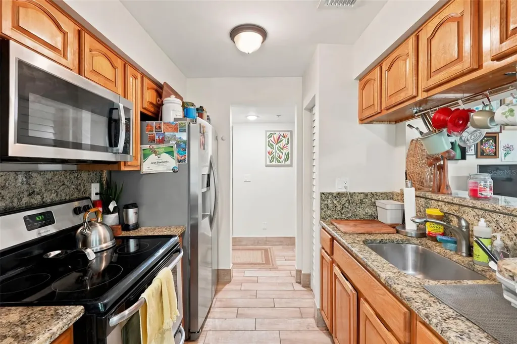 8642 Mallard Reserve Drive Tampa FL 33614