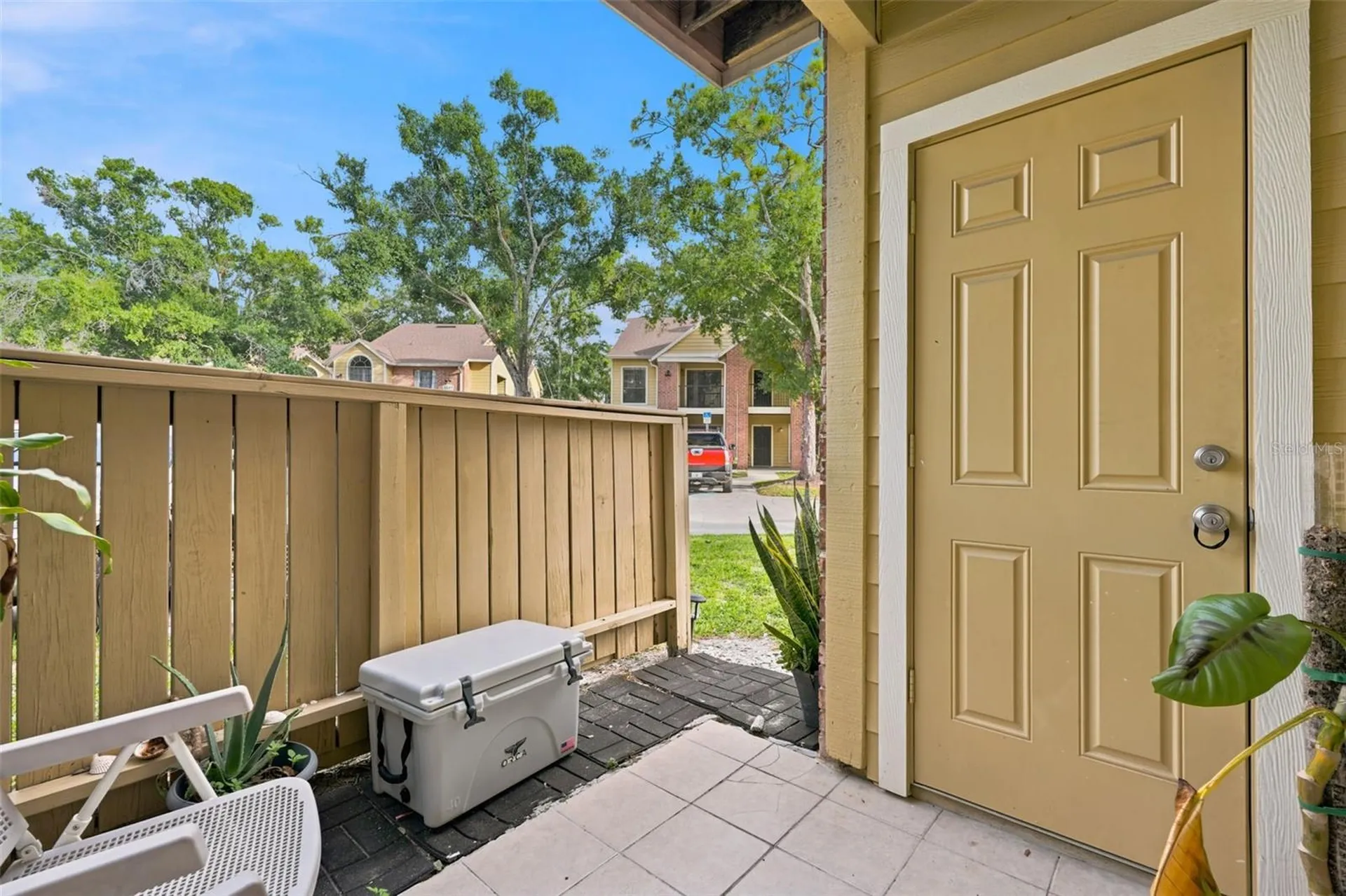 8642 Mallard Reserve Drive Tampa FL 33614