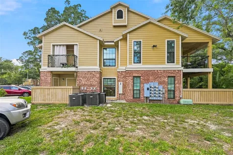 8642 Mallard Reserve Drive Tampa FL 33614