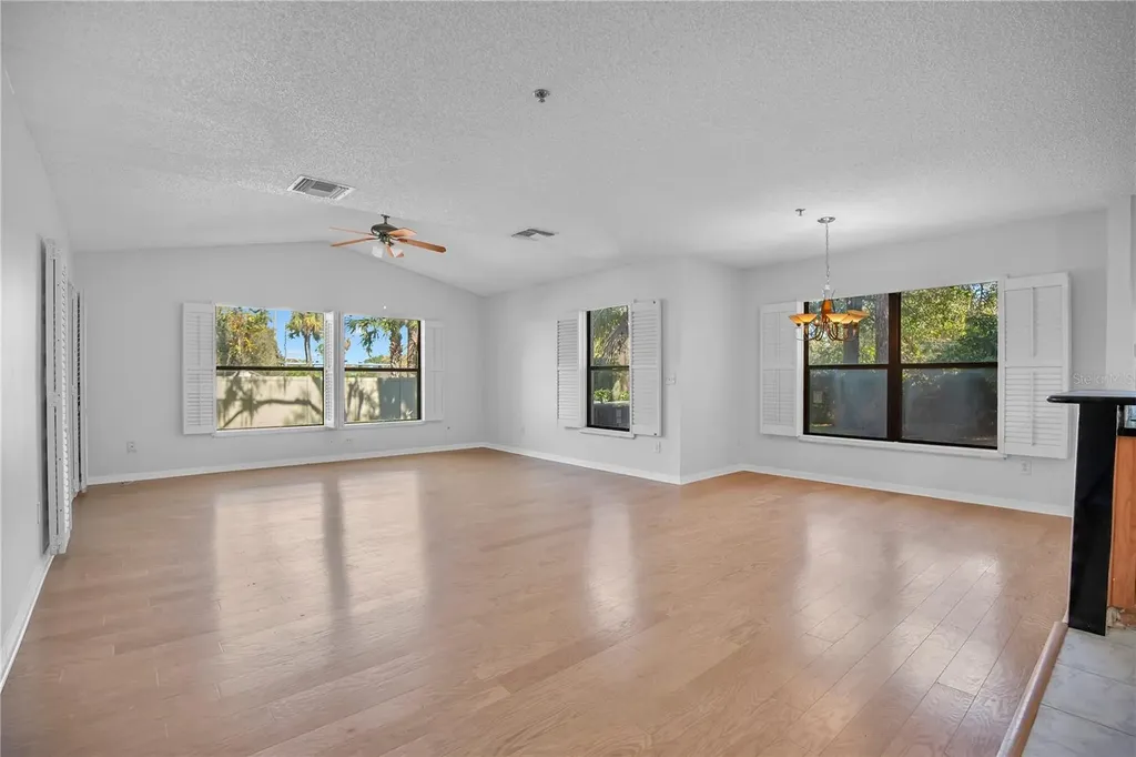 550 Via Del Oro Drive Altamonte Springs FL 32714