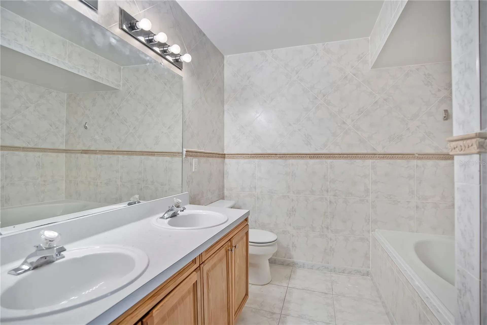 550 Via Del Oro Drive Altamonte Springs FL 32714