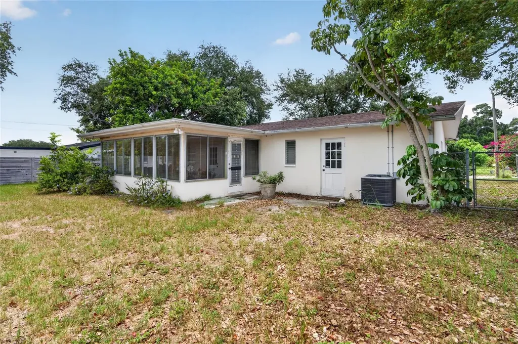 1342 Edmonton Drive Clearwater FL 33756