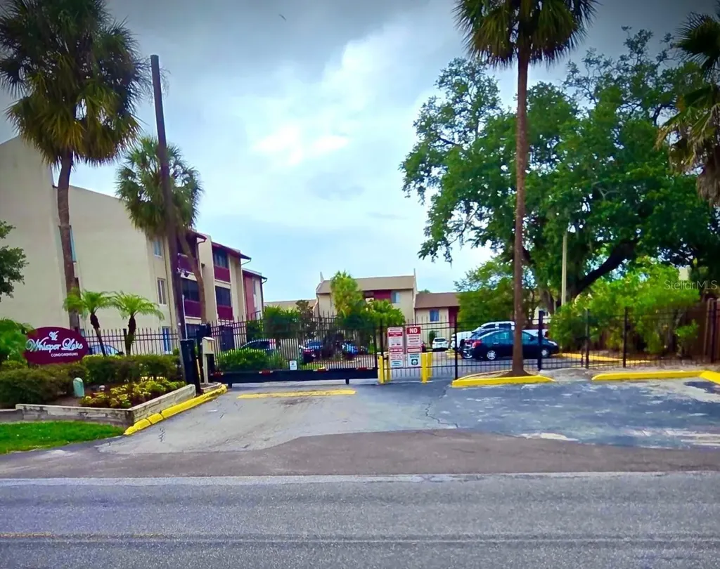 8605 Huron Court Tampa FL 33614
