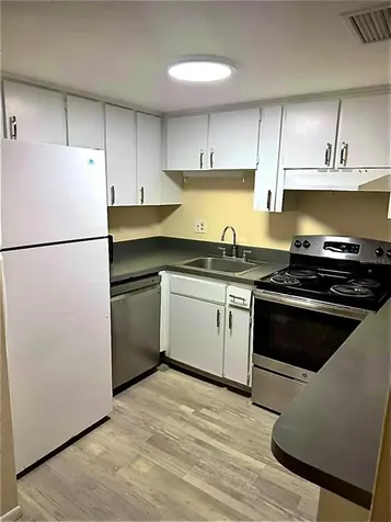 8605 Huron Court Tampa FL 33614