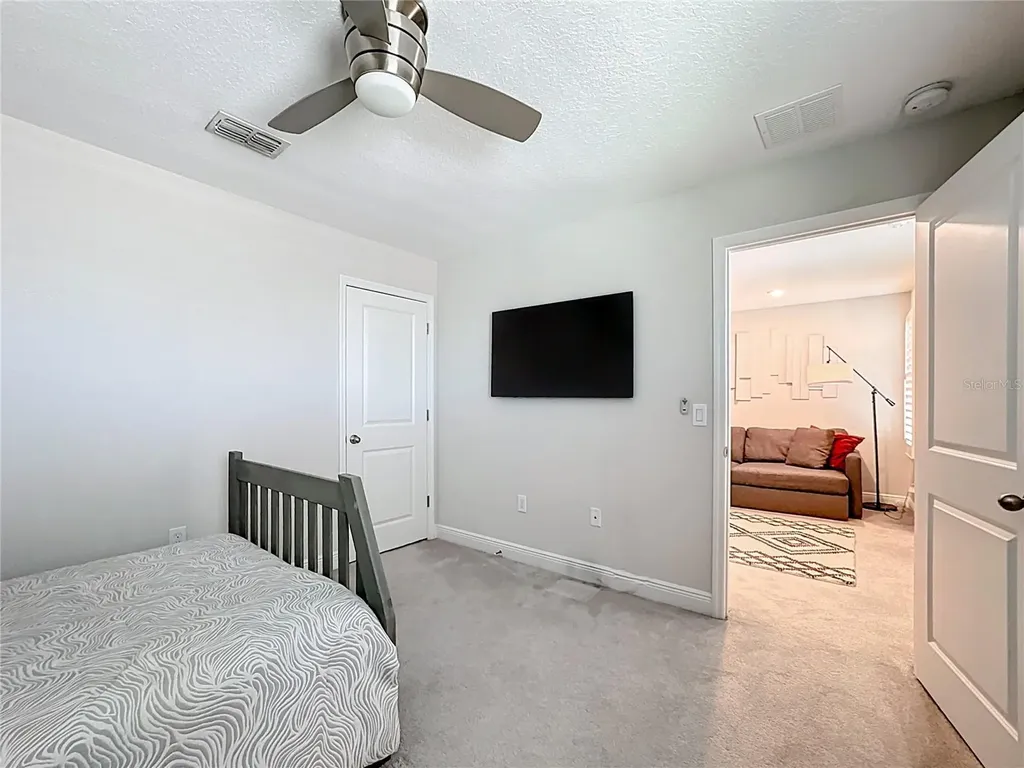 2501 Sky Stone Court Oakland FL 34787