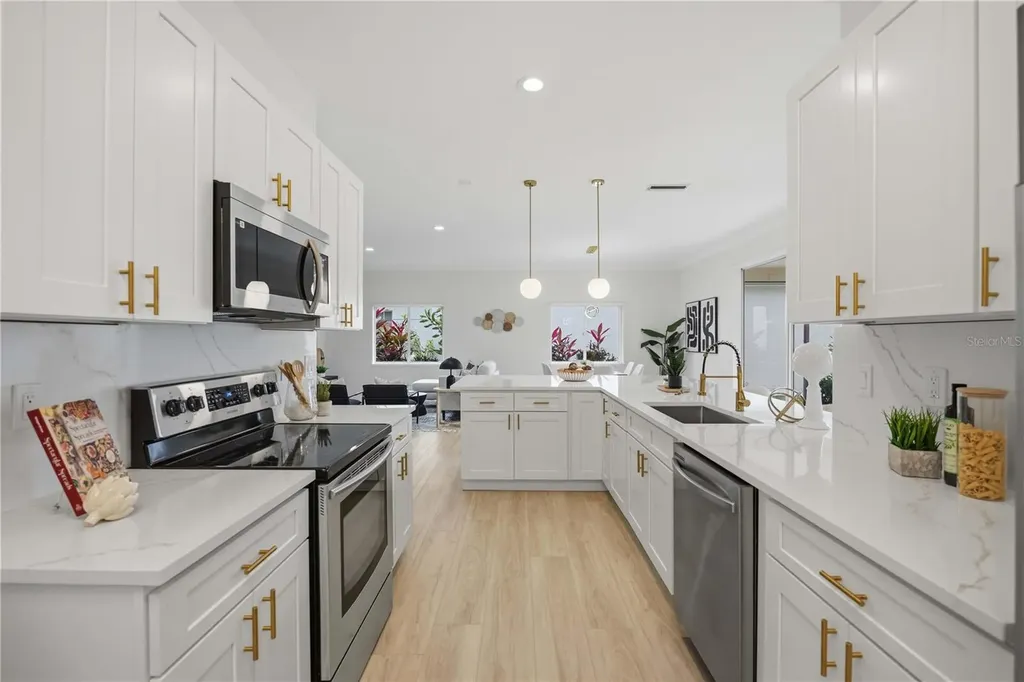 4320 Marcott Circle Sarasota FL 34233