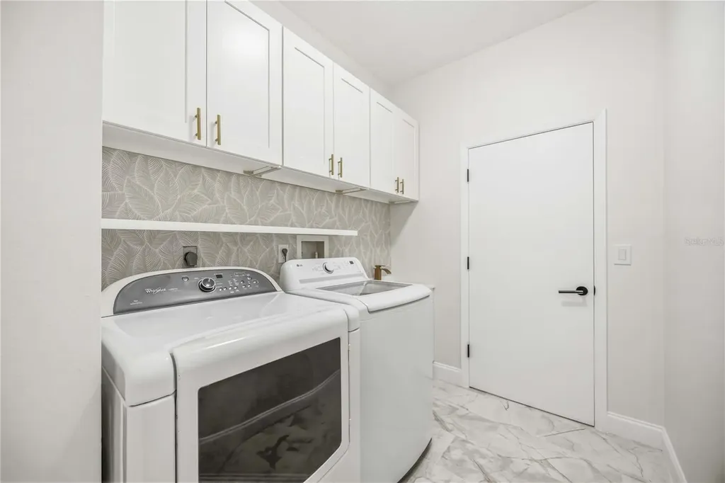4320 Marcott Circle Sarasota FL 34233