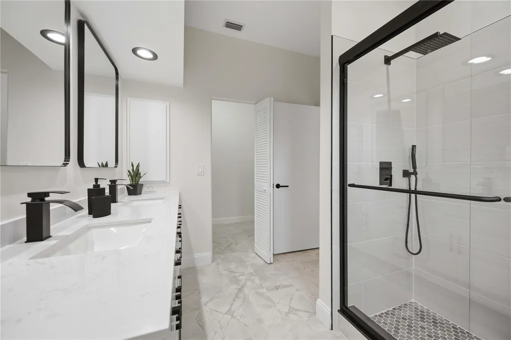 4320 Marcott Circle Sarasota FL 34233