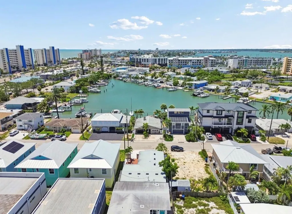 14906 N Bayshore Drive Madeira Beach FL 33708