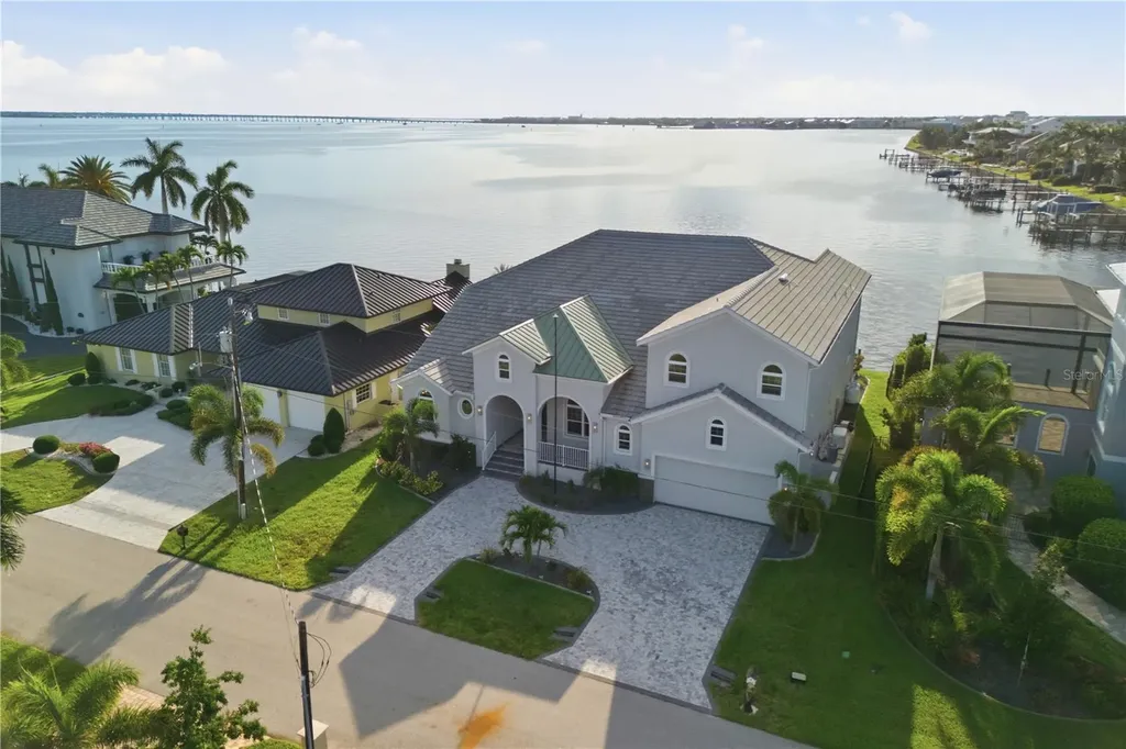 2139 Palm Tree Drive Punta Gorda FL 33950