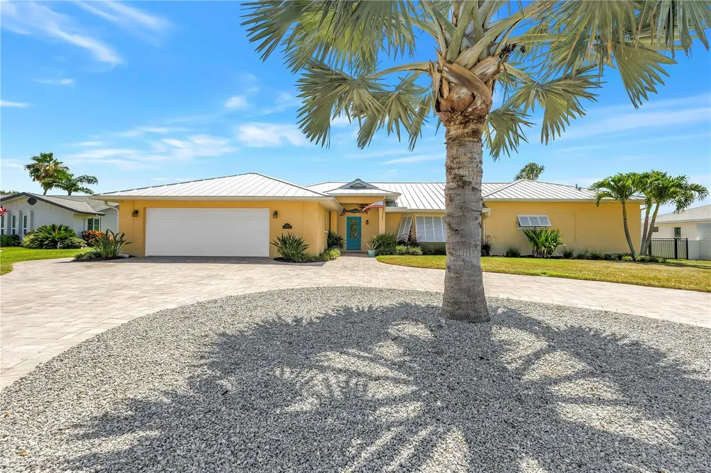 6113 45th Street W Bradenton FL 34210