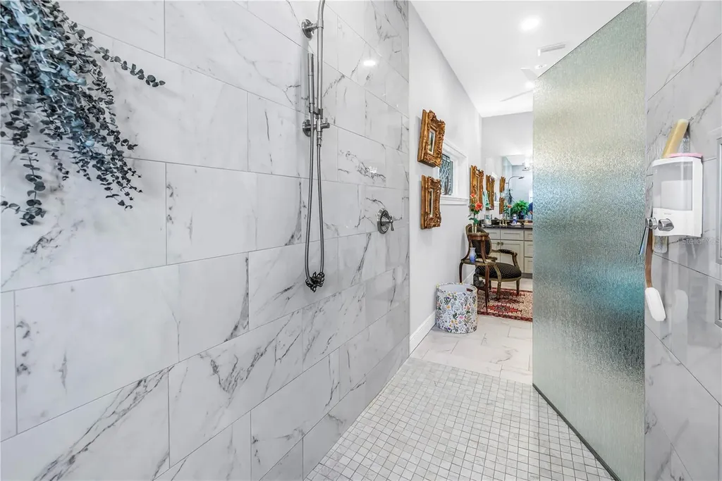 6113 45th Street W Bradenton FL 34210