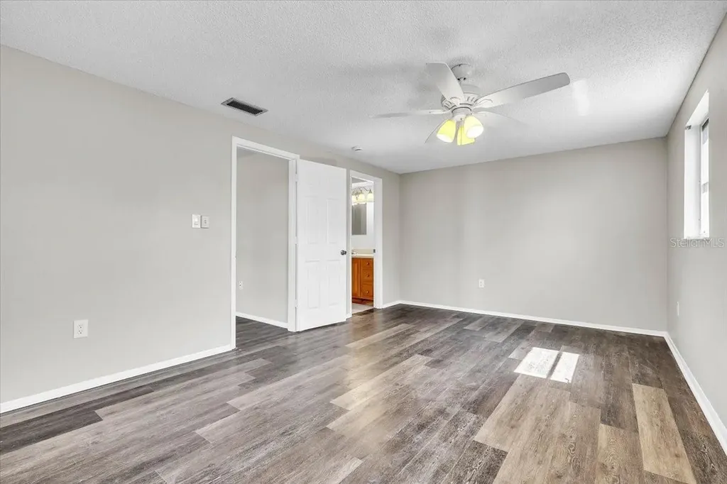 528 Magnolia Avenue NW Port Charlotte FL 33952