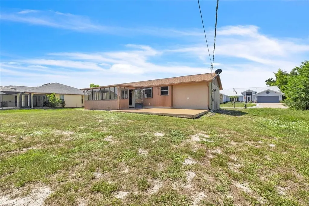 528 Magnolia Avenue NW Port Charlotte FL 33952