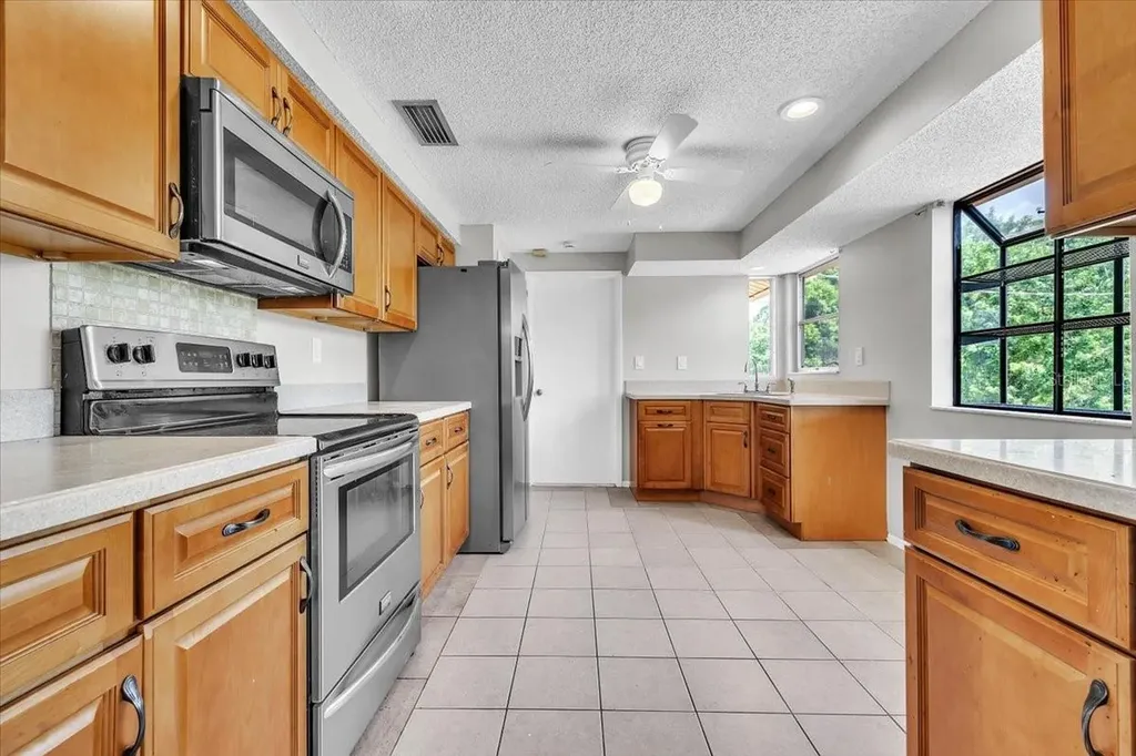 528 Magnolia Avenue NW Port Charlotte FL 33952