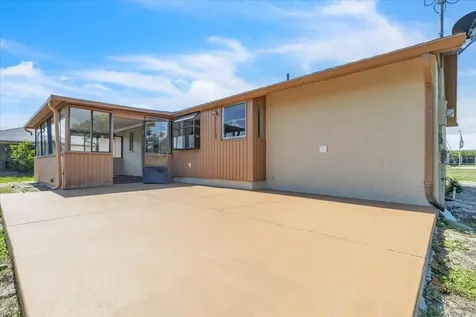 528 Magnolia Avenue NW Port Charlotte FL 33952