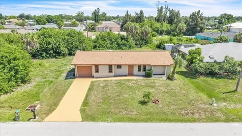 528 Magnolia Avenue NW Port Charlotte FL 33952