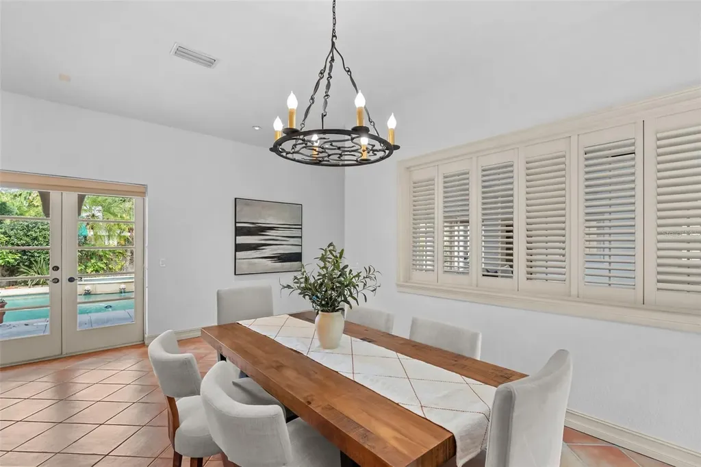 4803 W Woodmere Road Tampa FL 33609