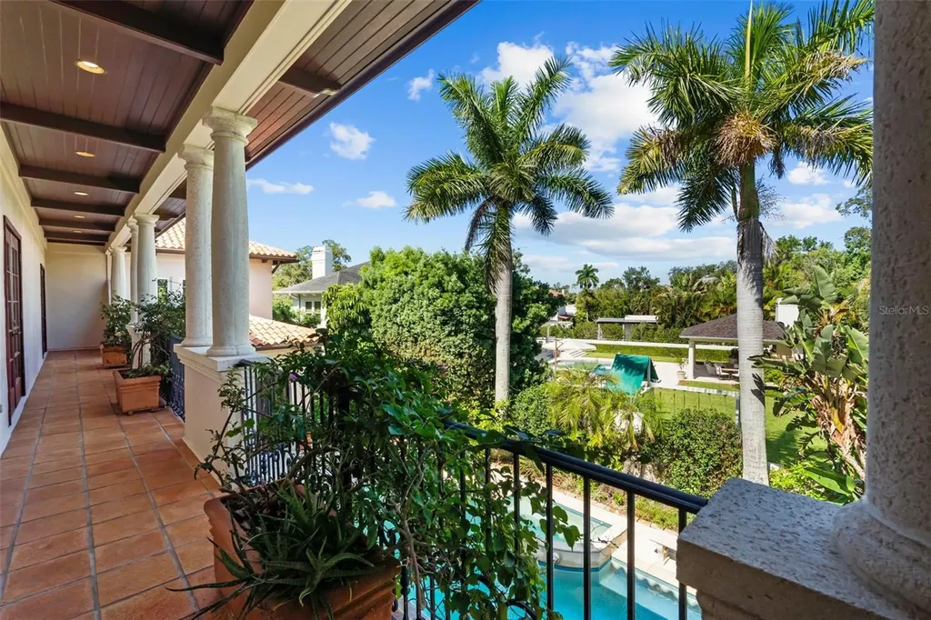 4803 W Woodmere Road Tampa FL 33609