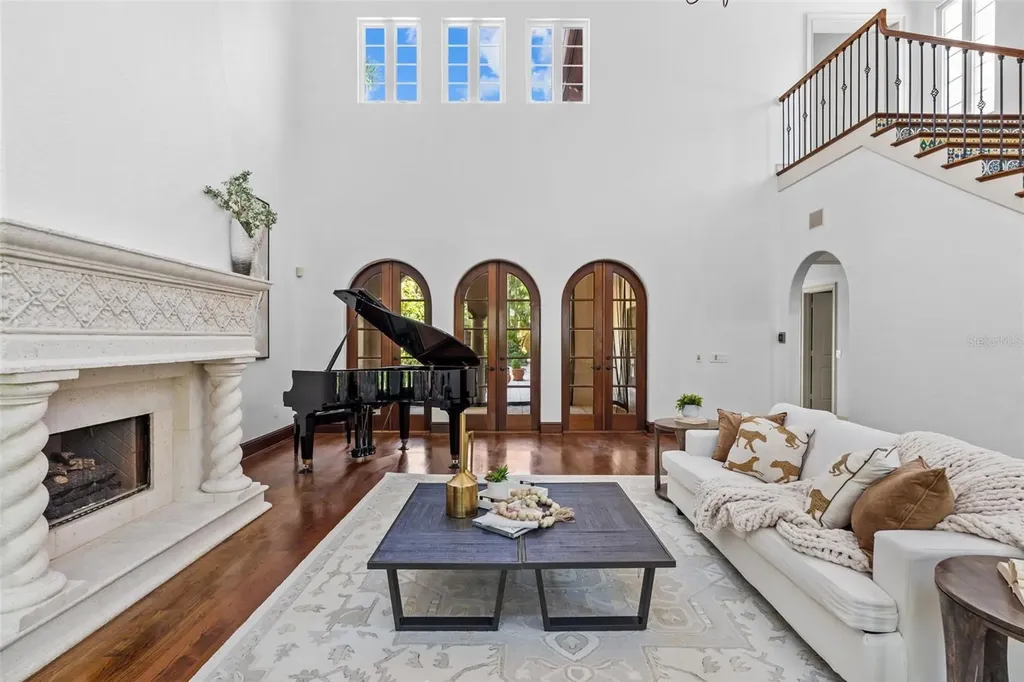 4803 W Woodmere Road Tampa FL 33609