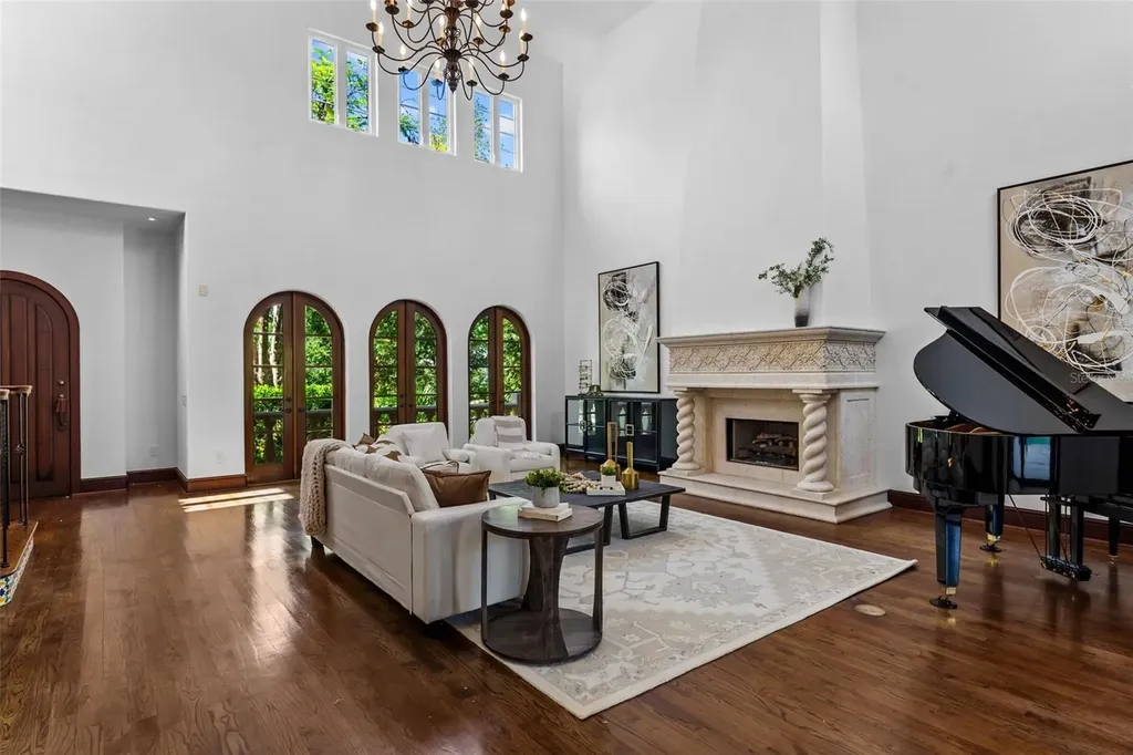 4803 W Woodmere Road Tampa FL 33609