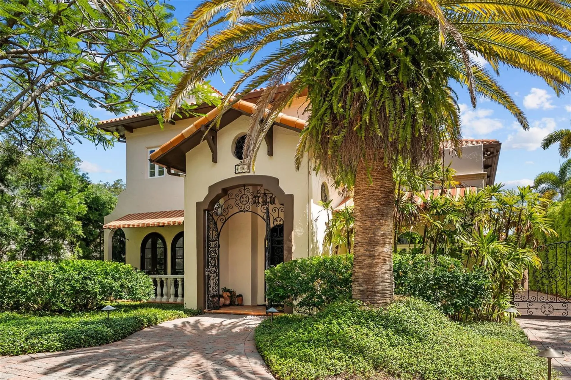 4803 W Woodmere Road Tampa FL 33609
