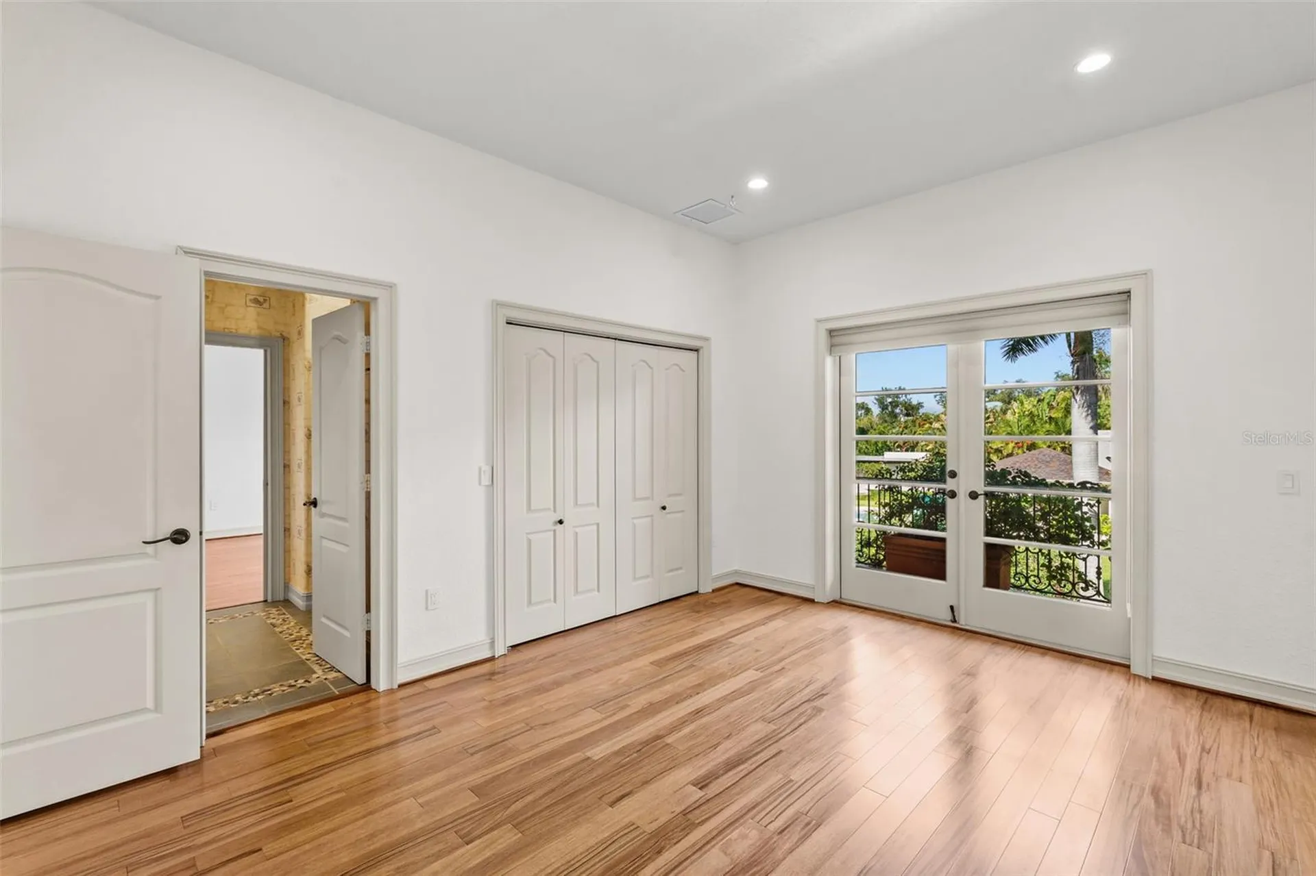 4803 W Woodmere Road Tampa FL 33609