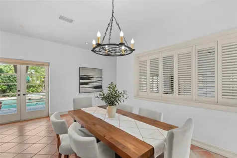 4803 W Woodmere Road Tampa FL 33609