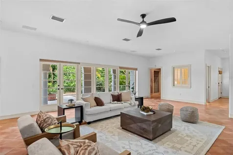 4803 W Woodmere Road Tampa FL 33609