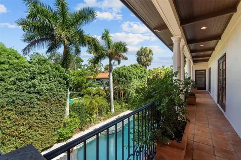 4803 W Woodmere Road Tampa FL 33609
