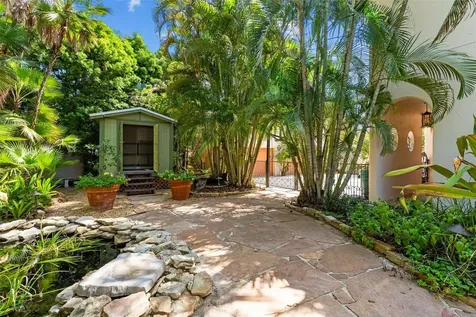 4803 W Woodmere Road Tampa FL 33609