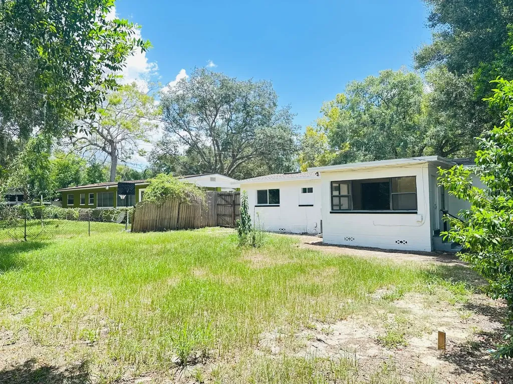 5621 Lejeune Drive Orlando FL 32808