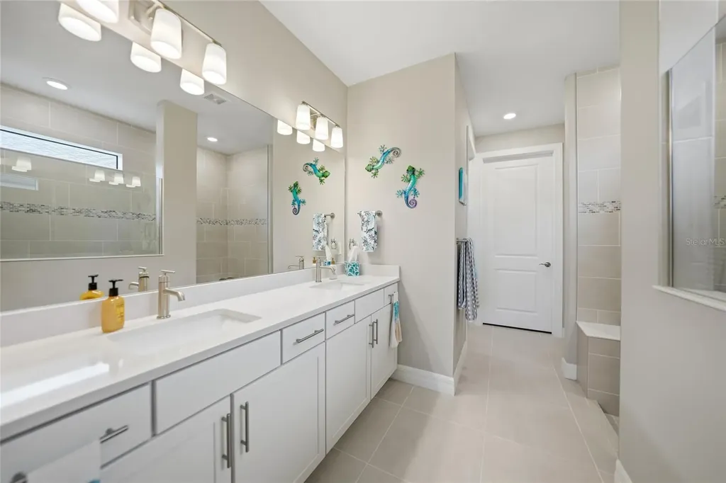 2117 Laurifolia Court North Port FL 34289