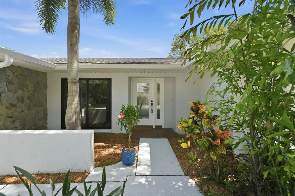 104 Nestlebranch Drive Safety Harbor FL 34695