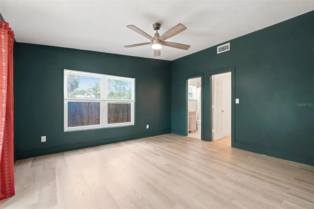 6691 56th Avenue N St Petersburg FL 33709