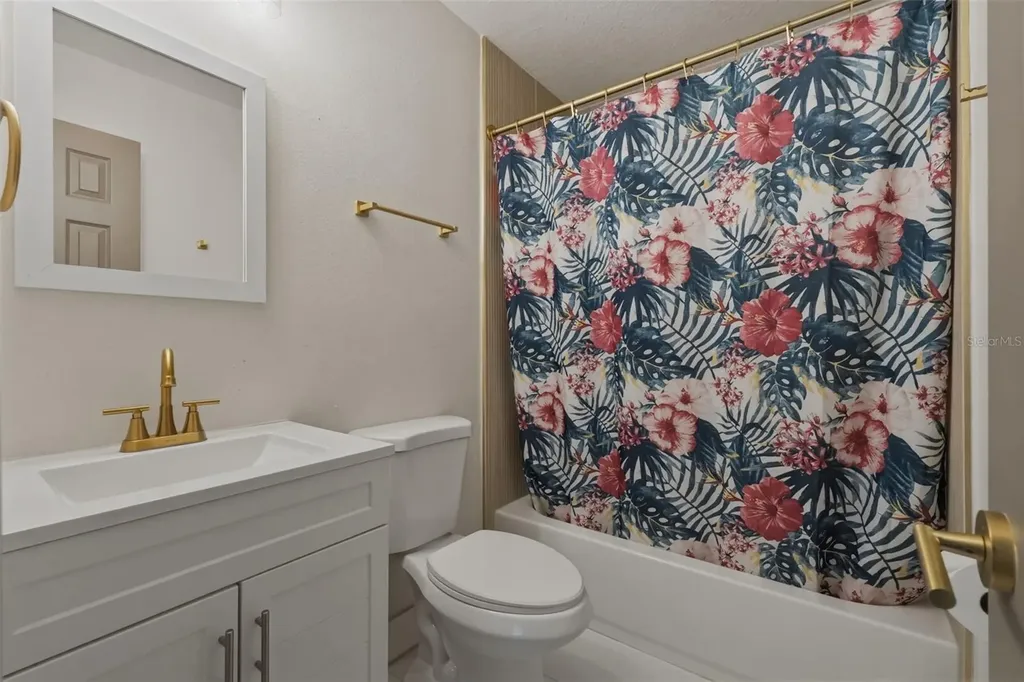 6691 56th Avenue N St Petersburg FL 33709