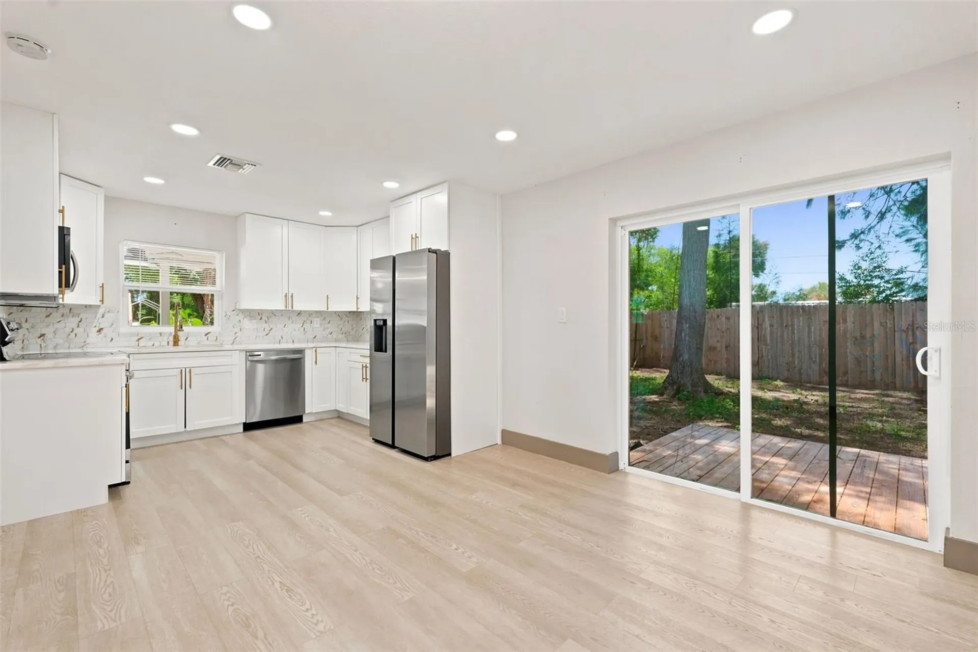 6691 56th Avenue N St Petersburg FL 33709