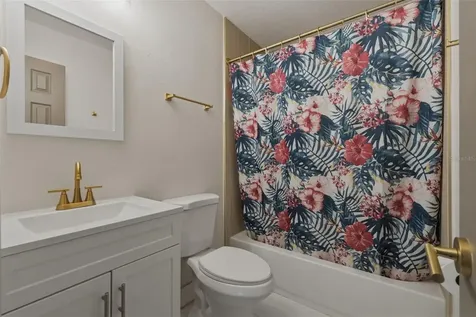 6691 56th Avenue N St Petersburg FL 33709