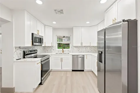 6691 56th Avenue N St Petersburg FL 33709