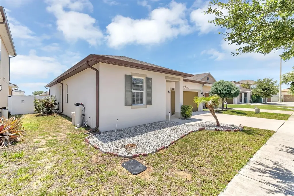 558 Meadow Pointe Drive Haines City FL 33844