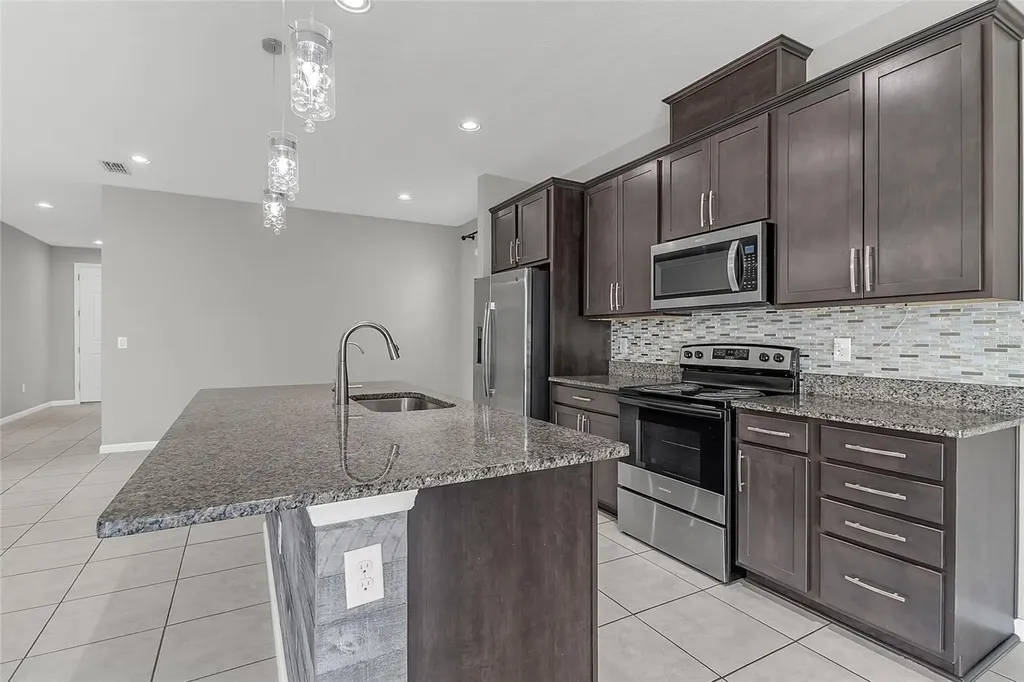 558 Meadow Pointe Drive Haines City FL 33844