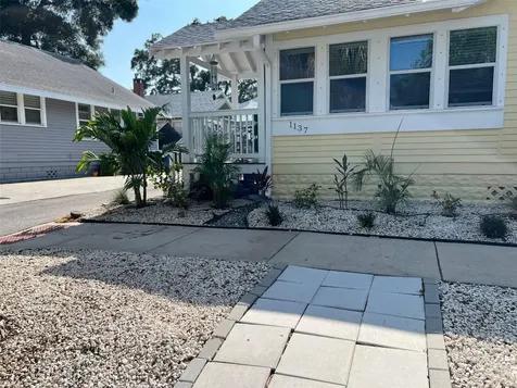 1137 Highland Street S St Petersburg FL 33701