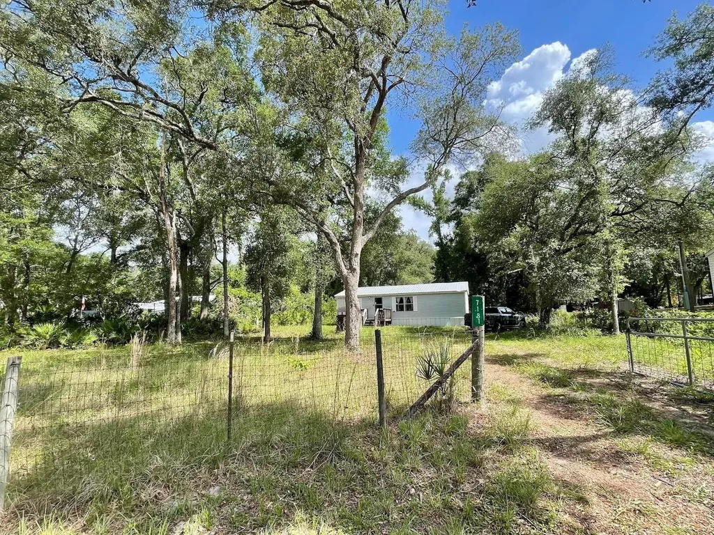 7181 NW 167th Place Trenton FL 32693