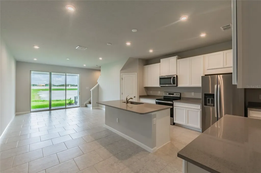 19309 Blue Pond Drive Lutz FL 33558