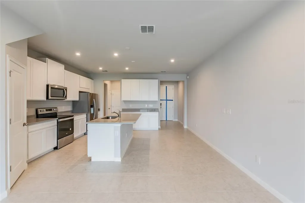 19309 Blue Pond Drive Lutz FL 33558