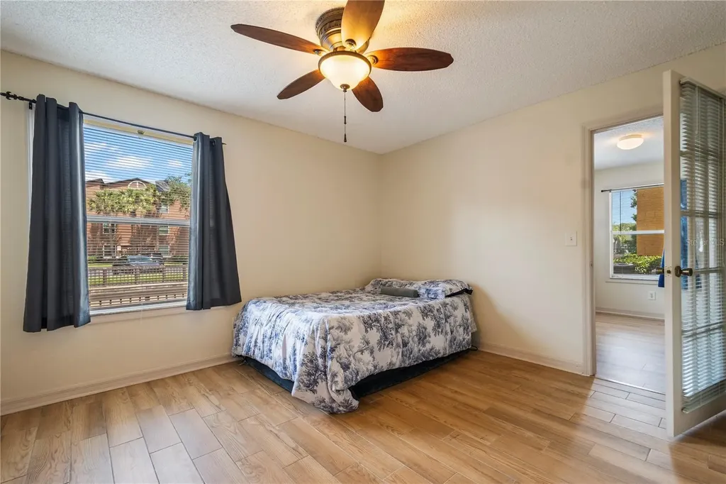 4512 Commander Drive Orlando FL 32822