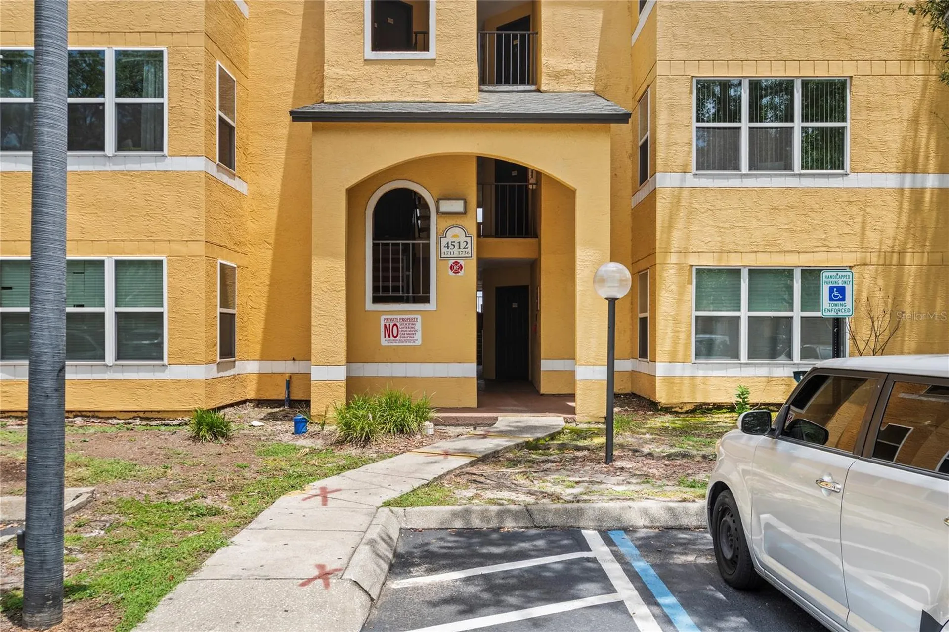 4512 Commander Drive Orlando FL 32822